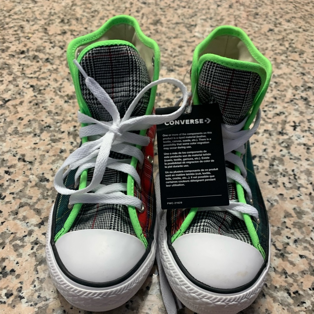 Converse kids new size 3
